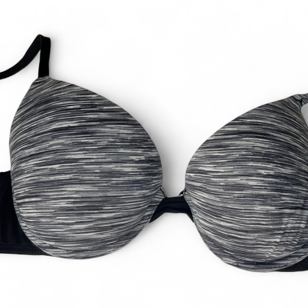 PINK Victoria's Secret Black and Gray Bra